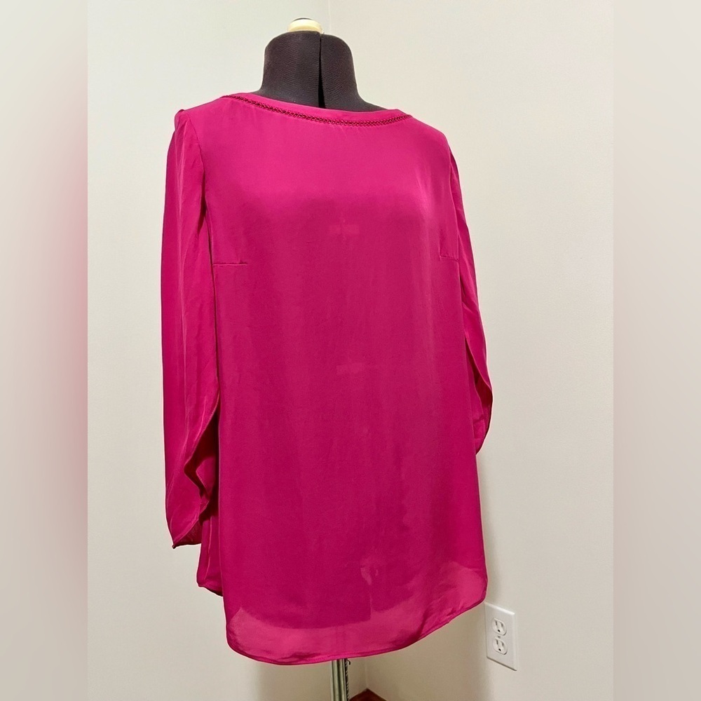 100% Silk White House Black Market Petal Sleeve Flutter Blouse Size XS (0) - Picture 8 of 11